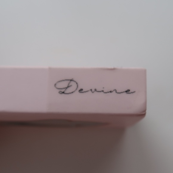 False Lashes - Picture 3 of 3